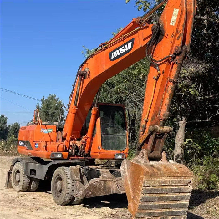 Низкая цена 22 тонны использованный корейский колесный экскаватор Doosan DX 210W-7 с более коротким рабочим временем