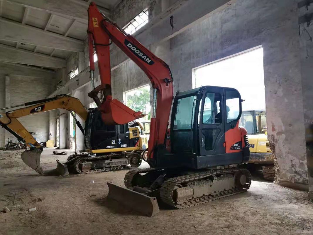 6 тонн готовый к работе и опытный использованный Корея импортировала DOOSAN DX60 в хорошем состоянии