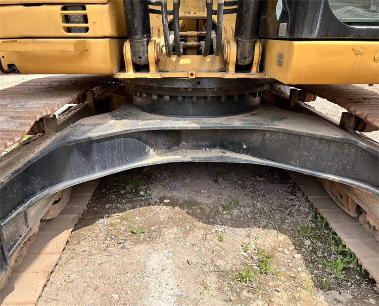 23 тонны готовые к работе и опытные подержанные Япония Caterpillar 323 D в хорошем состоянии