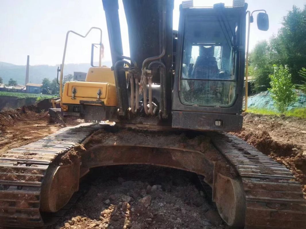 Швеция импортировала высококачественный Volvo EC380 ползучий экскаватор используется почти новый