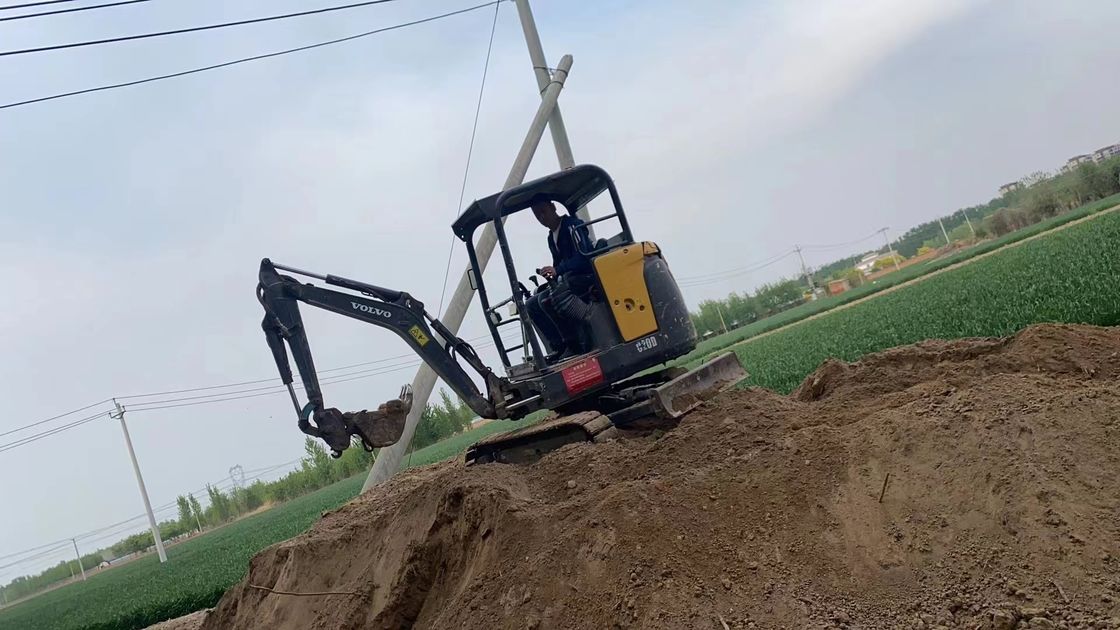 Швеция импортировала высококачественную Volvo EC18D ползучую экскаваторную машину практически новую