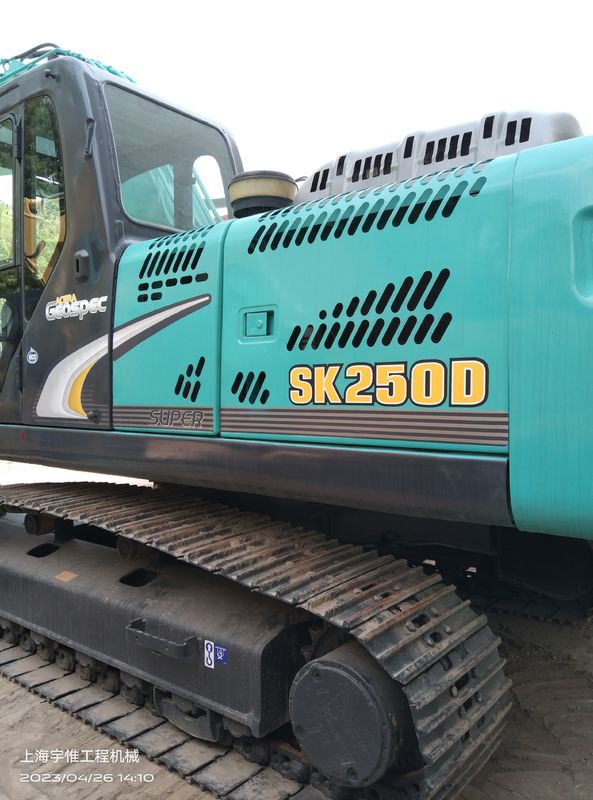170 КН Вырвать Kobelco Sk250d экскаватор Вес 24,7 т Моторная мощность 131 кВт