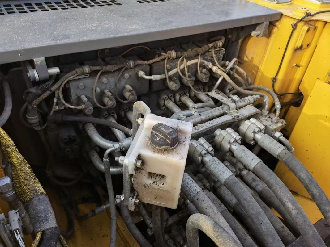 Использованный Liebherr R966 готов к работе и опытный немецкий импортированный в хорошем состоянии