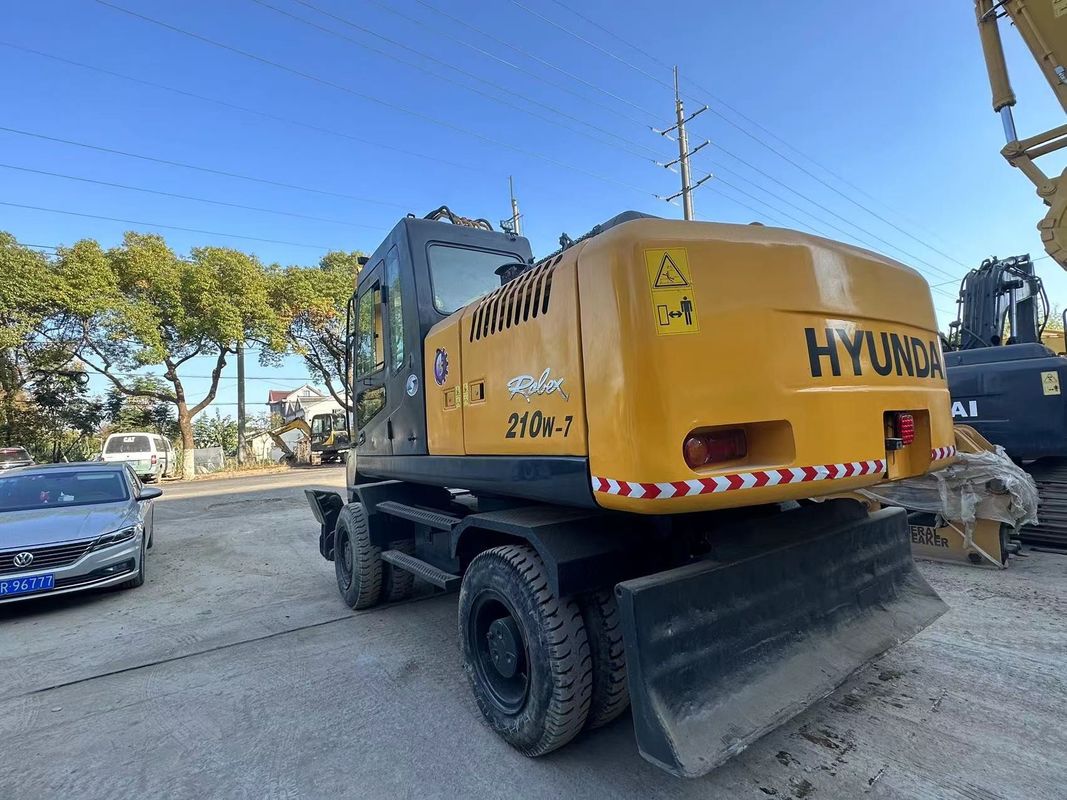 21.2 тонны Hyundai 210W-7 Использованный колесный экскаватор Кувшин вместимостью 1,34 м3