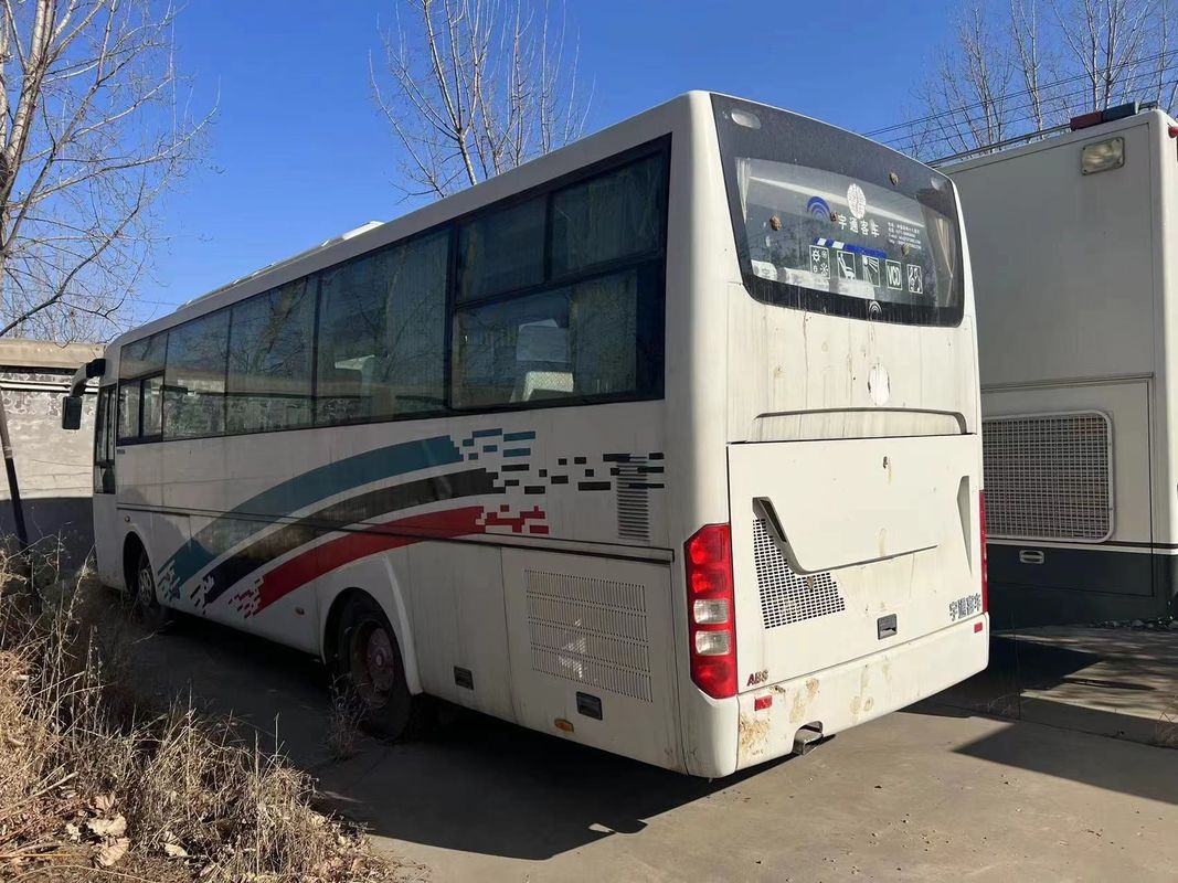 Подержанный 40 местный высококачественный автобус изготовленный в Китае ЮТонг автобус с годовой гарантией