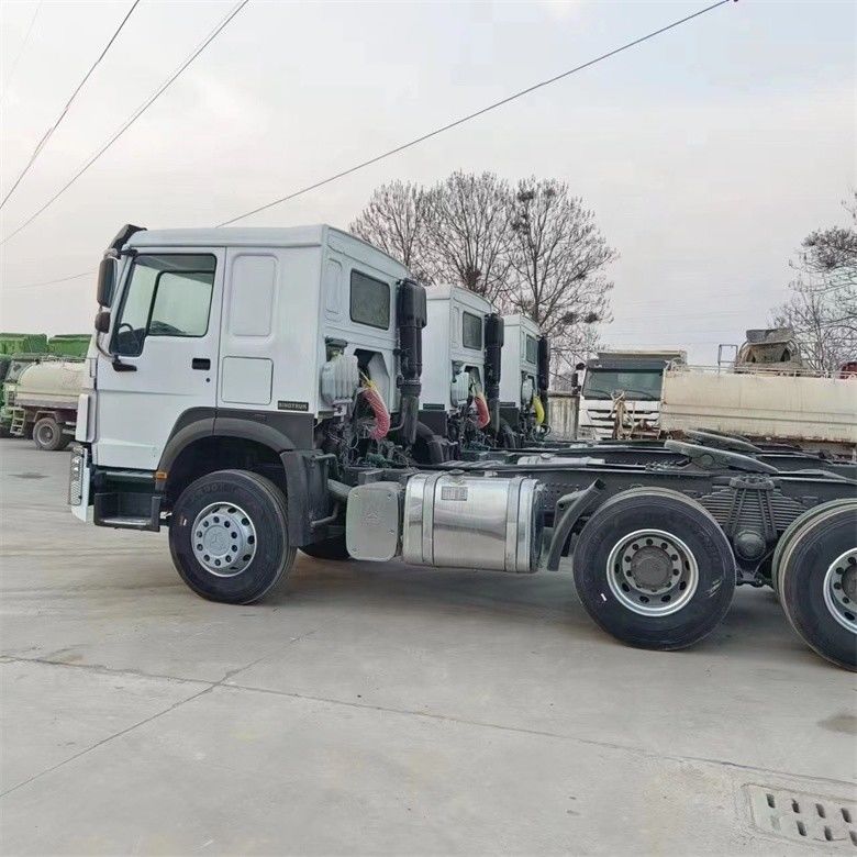 430 Модель сцепления Sinotruk Прицеп Трактор Тракторные головные узлы для повышения эффективности тяжелых грузовиков