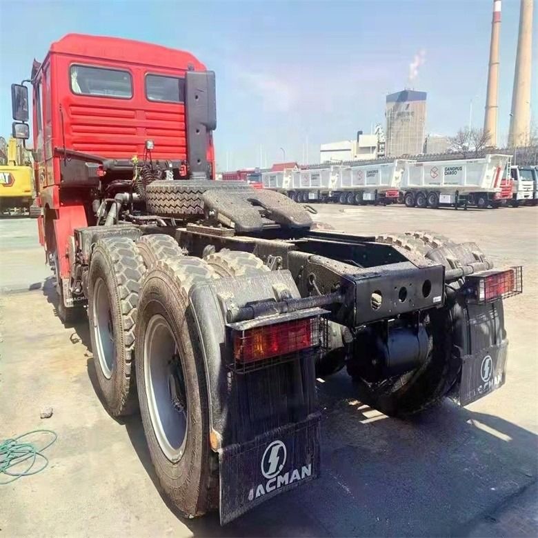 Shacman / FAW / Shacman / Beiben / Sinotruck Howo Использованные LHD и RHD однорядные 6x4 головки трактора