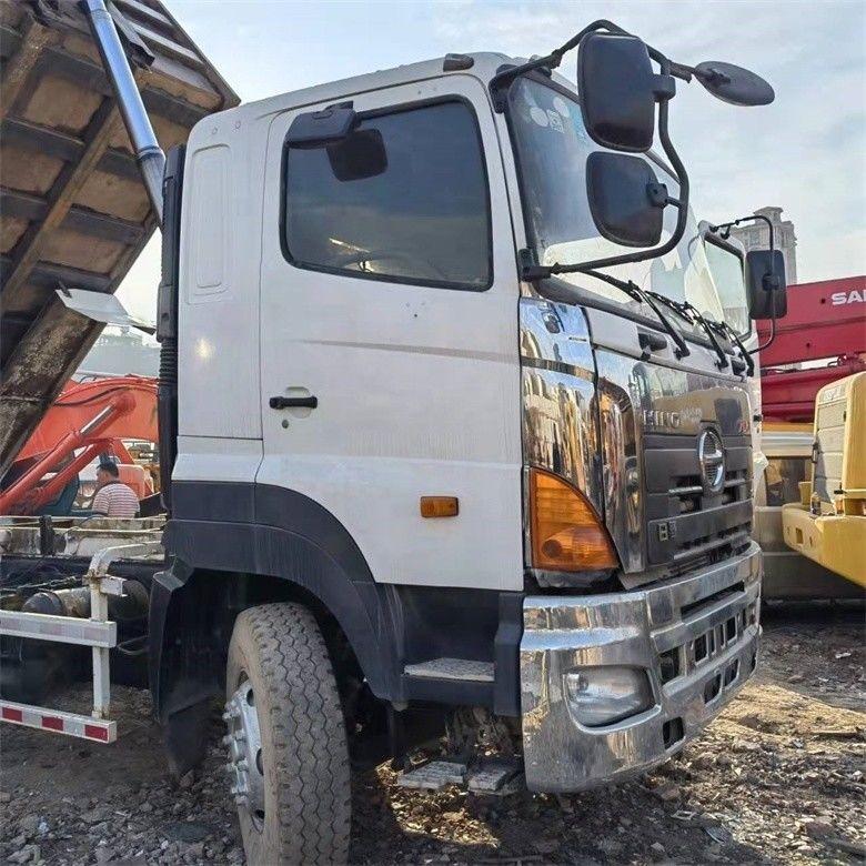 Мультимедийная система используется HINO 6*4 Heavy Duty 700 Dump Truck для тяжелого строительства