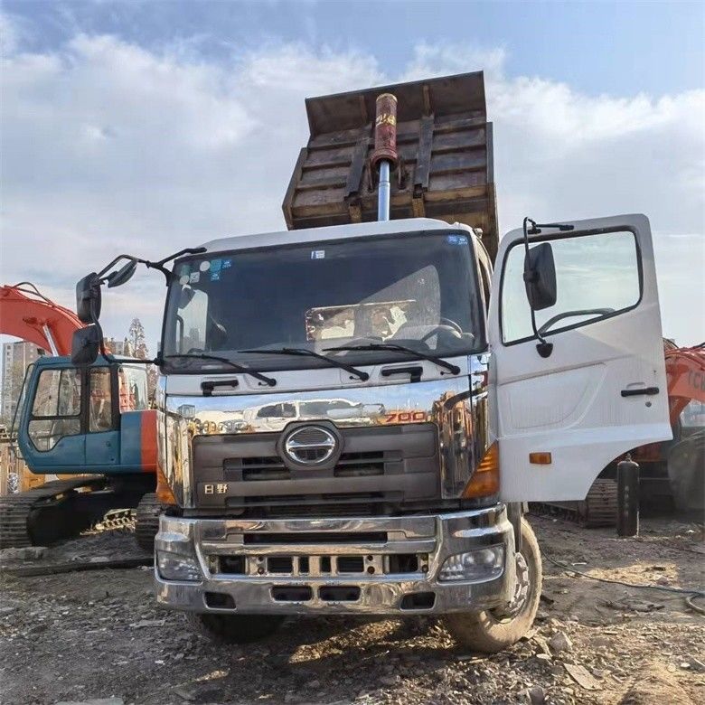 Мультимедийная система используется HINO 6*4 Heavy Duty 700 Dump Truck для тяжелого строительства