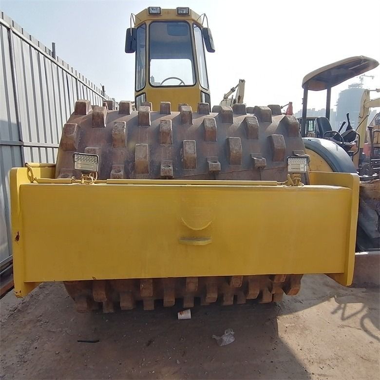 Дизельный двигатель дорожной прокладки Bomag BW217D-2 Использованный одиночный барабан овца ноги гидравлический дорожный ролик