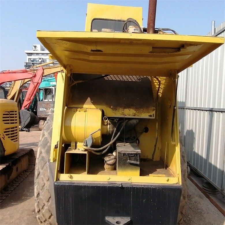 Дизельный двигатель дорожной прокладки Bomag BW217D-2 Использованный одиночный барабан овца ноги гидравлический дорожный ролик