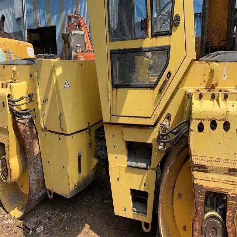 10 т рабочая масса используемый BOMAG BW 202 AHD-2 дорожный ролик и производительность гарантирована
