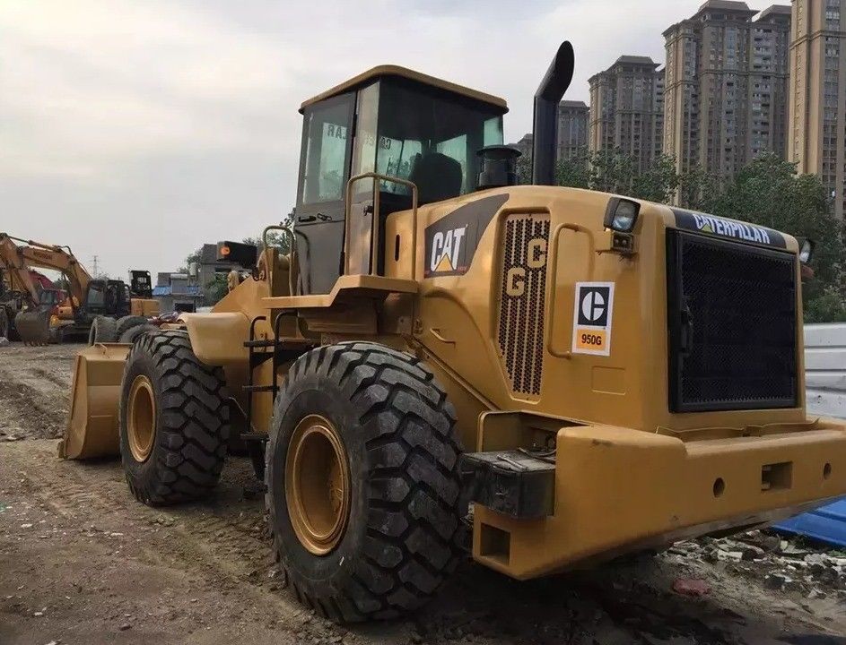 Разгрузка 5 тонн вторая рука Япония Caterpillar 950G загрузчик использованный Cat 950 ручной колесный загрузчик