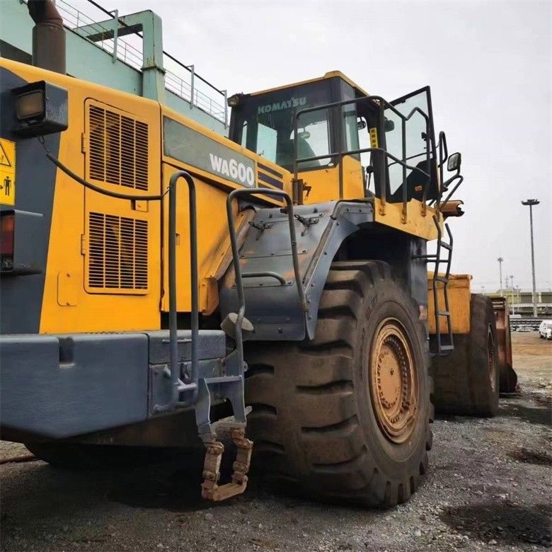 Розничная торговля WA600-6 Подержанный грузовик на колесах Komatsu WA600-3 Второй ручной грузовик в хорошем состоянии