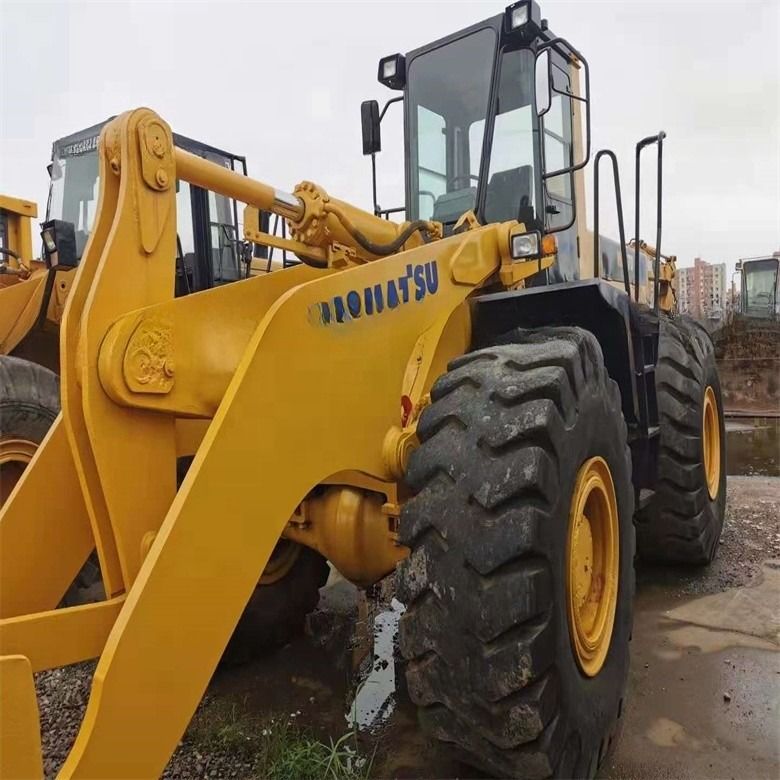 Высококачественный грузовик Komatsu WA470-3 с номинальной нагрузкой 7 тонн и водоизмещением 11 л из Японии