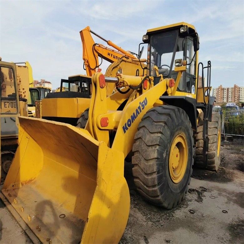 Высококачественный грузовик Komatsu WA470-3 с номинальной нагрузкой 7 тонн и водоизмещением 11 л из Японии