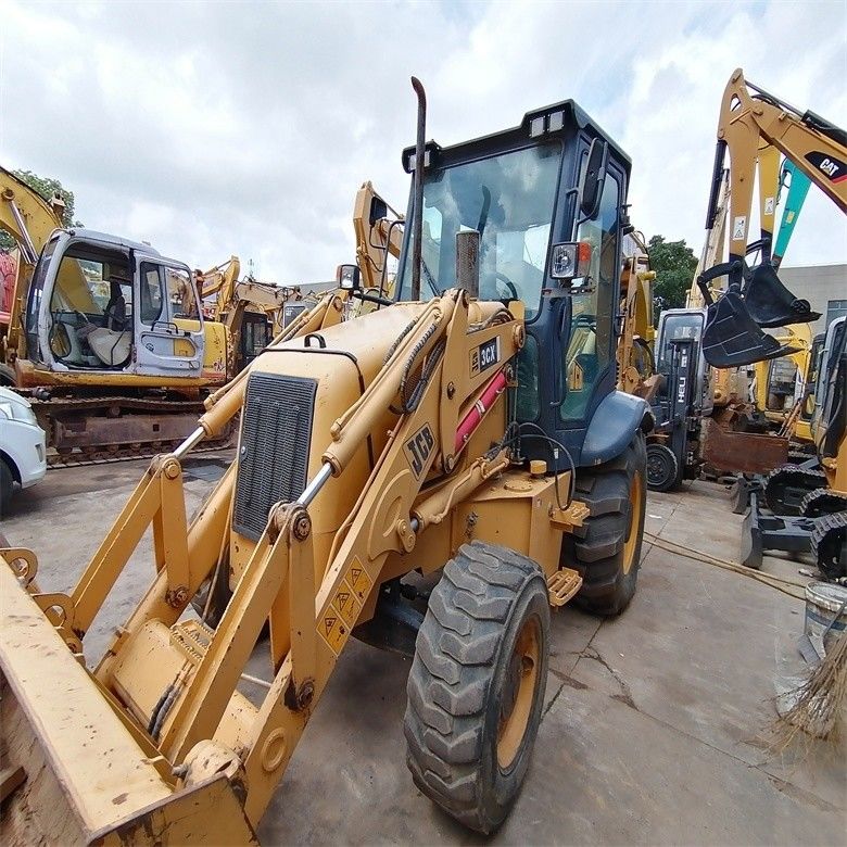 Оригинальный гидравлический насос использованный JCB 3CX буровой погрузчик 6,07 тонны номинальная нагрузка в хорошем состоянии