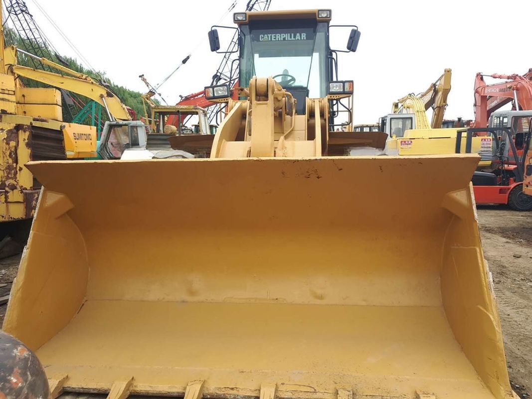 Доступный подержанный колесный погрузчик Cat 966G с 5,5 м3 ведровым и гусеничным двигателем