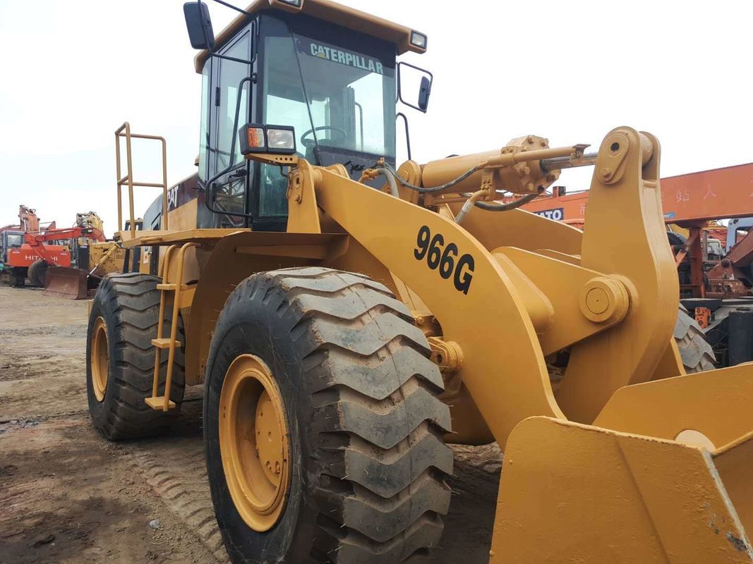 Доступный подержанный колесный погрузчик Cat 966G с 5,5 м3 ведровым и гусеничным двигателем