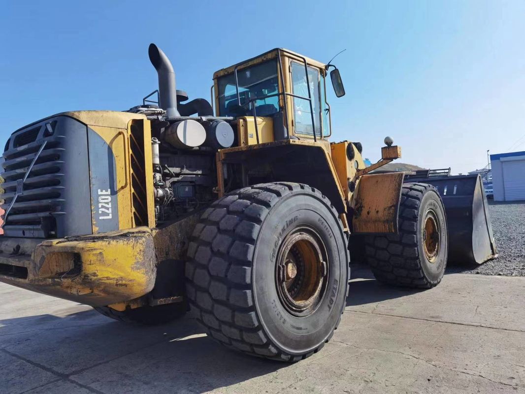 Тип привода 4WD Использованный погрузчик VOLVO L220E Оригинальный дизайн Колесо Скид-стейдер погрузчик Движущийся тип