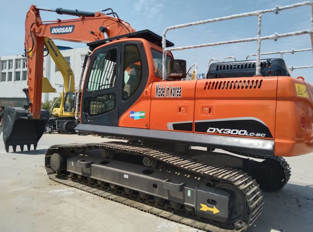 Использованный экскаватор DOOSAN Crawler DX300LC-9C Высота транспортировки 3,475M Высокая производительность