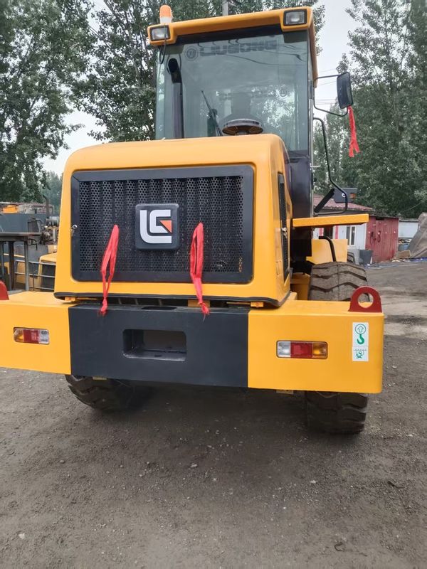 Использованный LIUGONG 835 колесный погрузчик надежный подержанный погрузчик 1,7 М3 емкость ведра