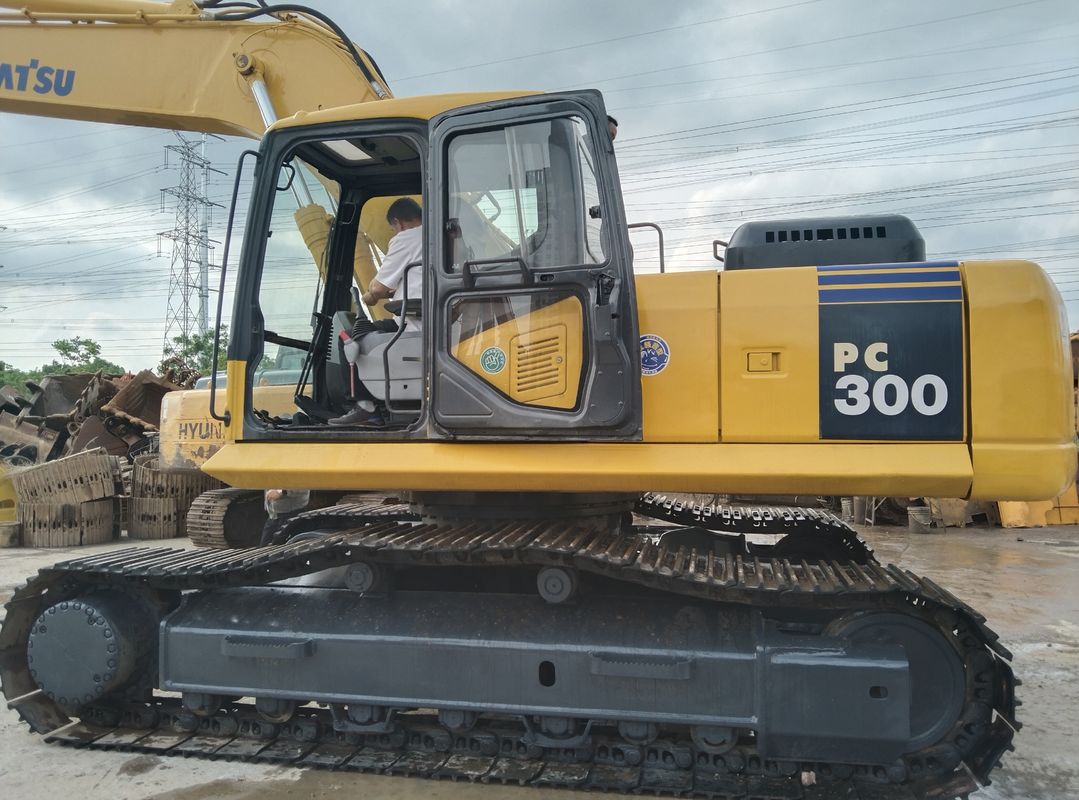 Использованный экскаватор Komatsu PC300-7 с мощностью двигателя 180 кВт Гидравлический копальщик