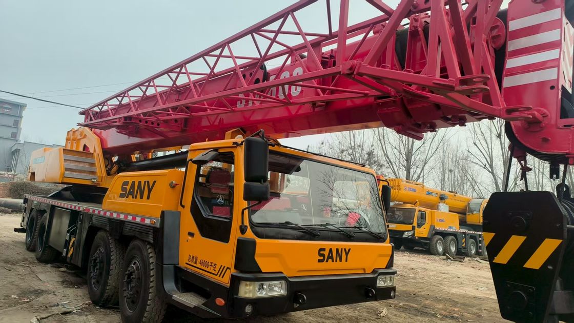 Подержанный грузовой кран SANY STC800 на продажу Надежный 80 тонн мобильный кран экспортируется из Китая